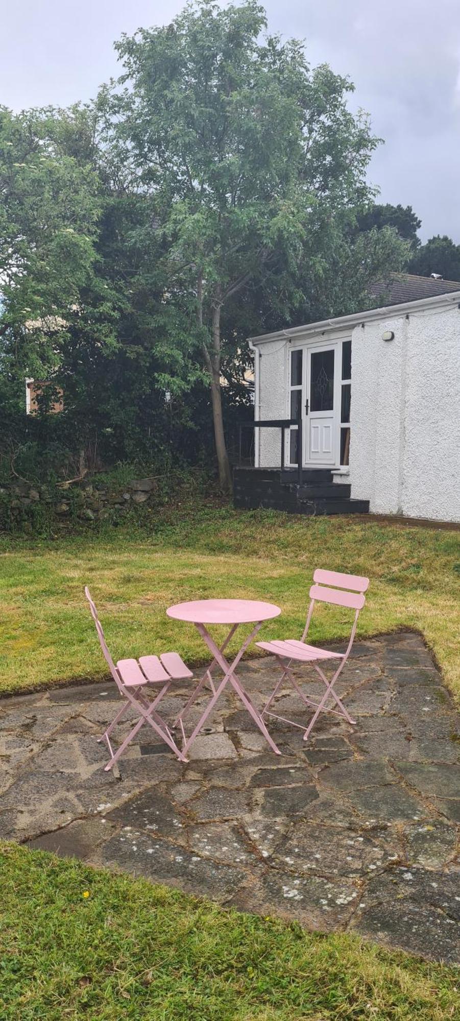 Mourne Hikers' Cottage Newcastle  Exterior photo